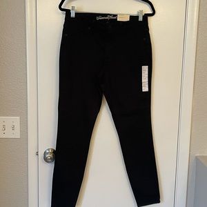 Black jegging, size 8 from target
